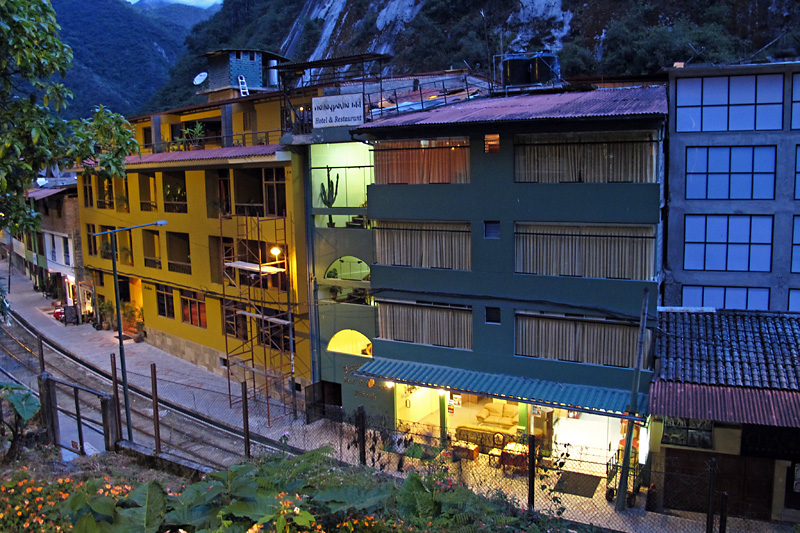 Aguas Caliente at night.jpg