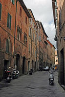 Typical_Sienna_street.jpg